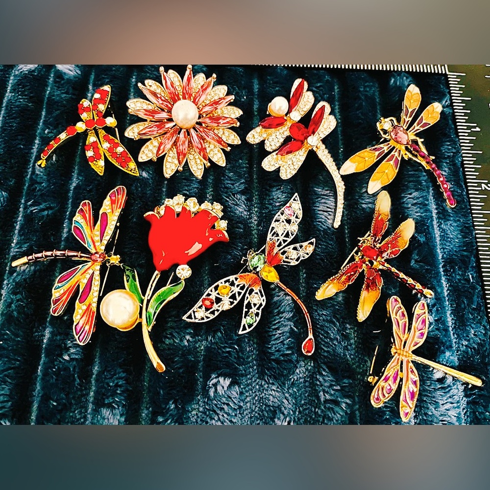 Lot of 9 pieces Colorful Dragonfly and Flower Brooches